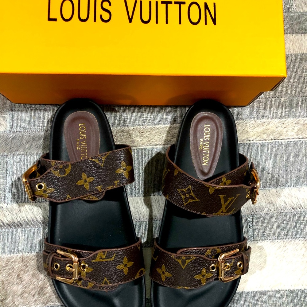 Summer sandals